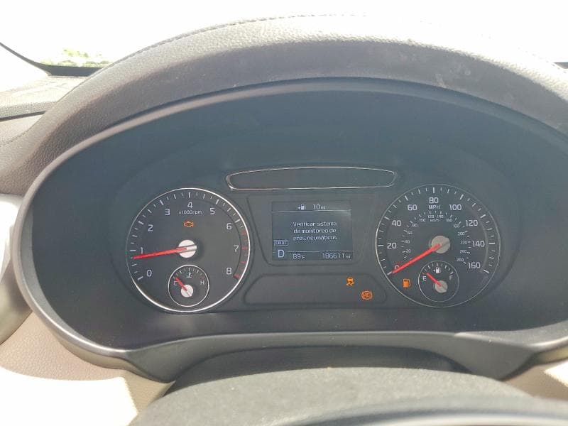 2019 KIA SORENTO LX V6 9