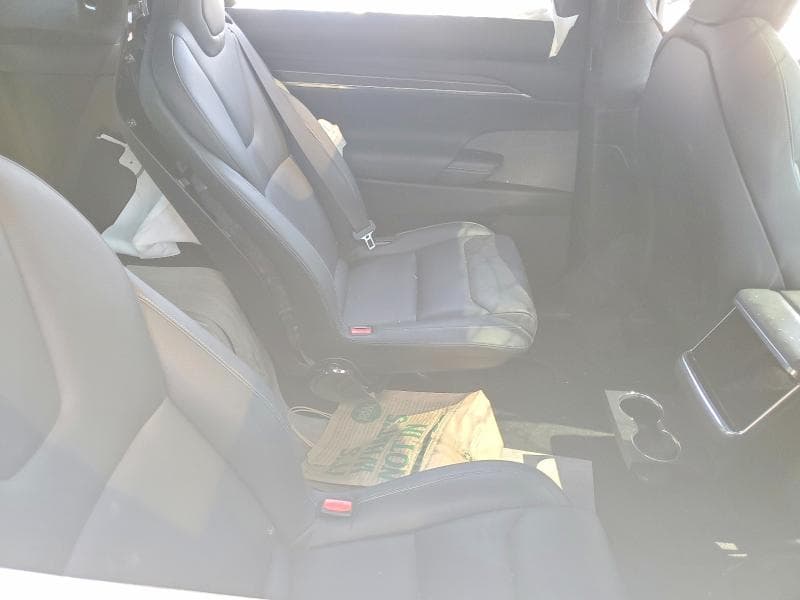 2022 TESLA MODEL X 11