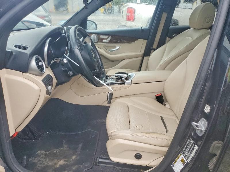 2017 MERCEDES-BENZ GLC 300 4MATIC 7