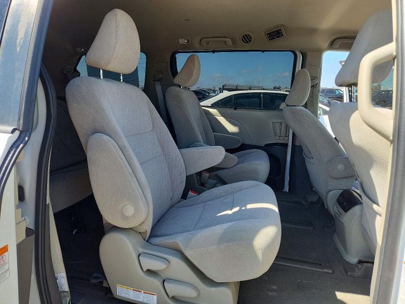 2020 TOYOTA SIENNA E GRADE 11