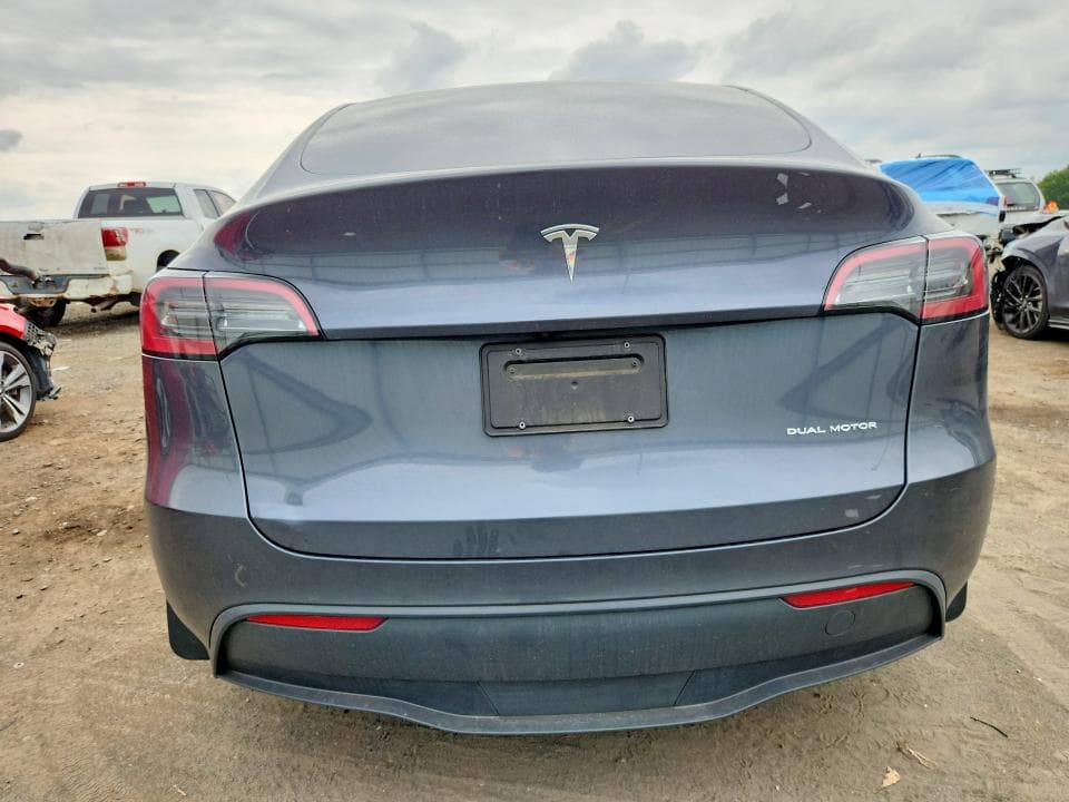 2023 TESLA MODEL Y 6