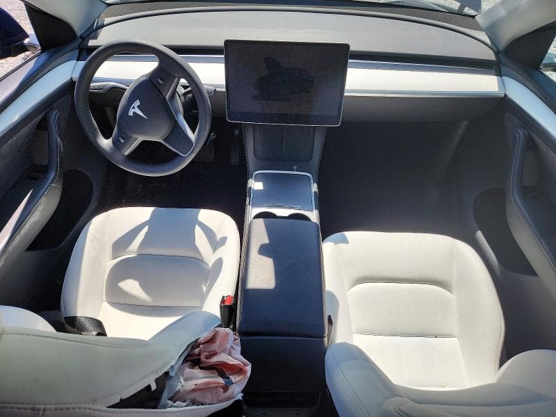 2024 TESLA MODEL Y 8