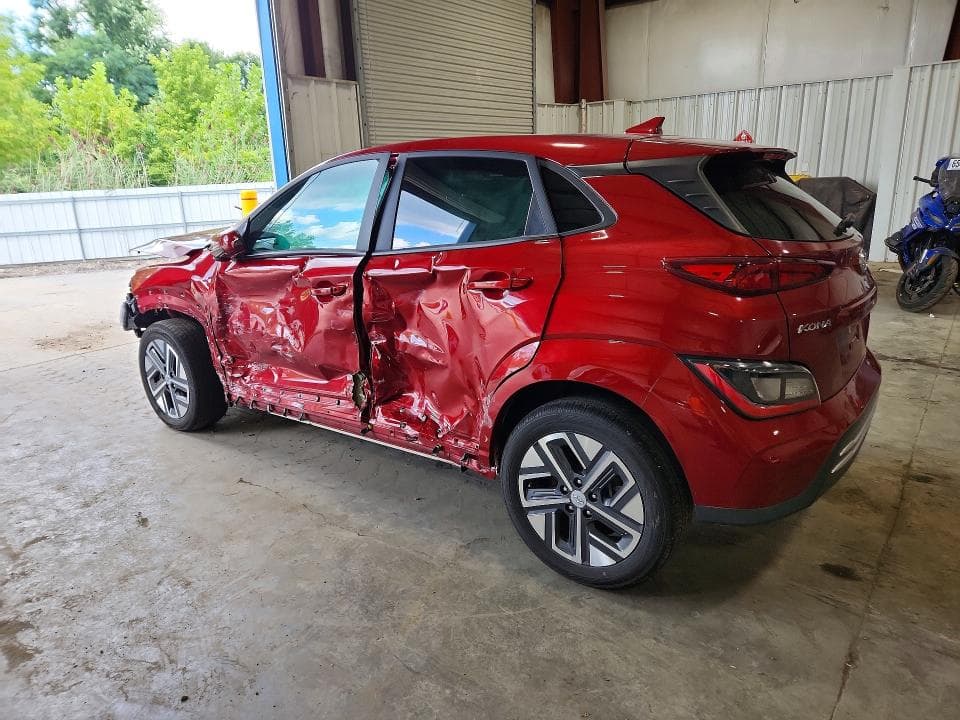 2023 HYUNDAI KONA SE 2