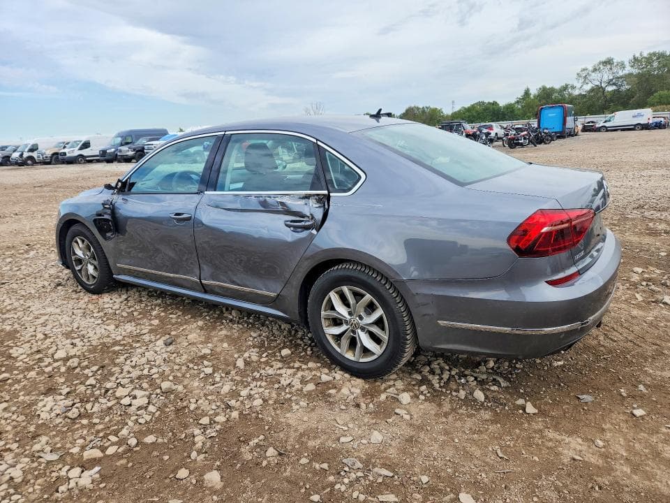 2017 VOLKSWAGEN PASSAT S 2