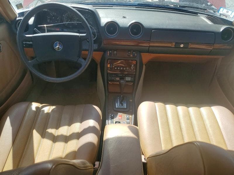 1983 MERCEDES-BENZ 300 DT 8