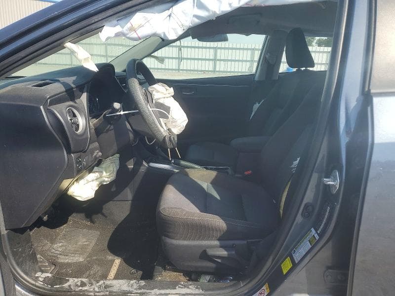 2017 TOYOTA COROLLA LE 7