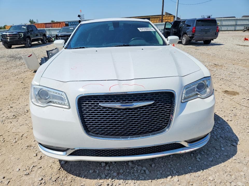 2017 CHRYSLER 300 LIMITED 5