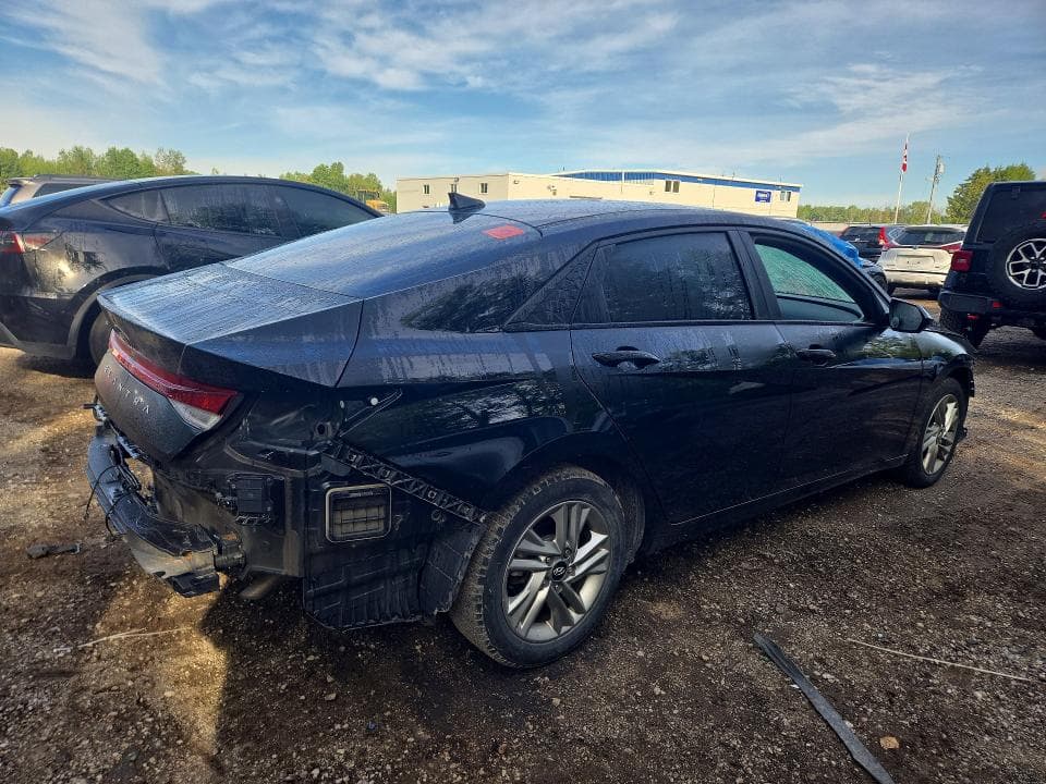 2024 HYUNDAI ELANTRA SEL 3