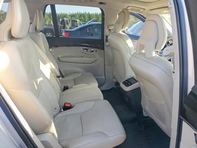 2018 VOLVO XC90 T5 10
