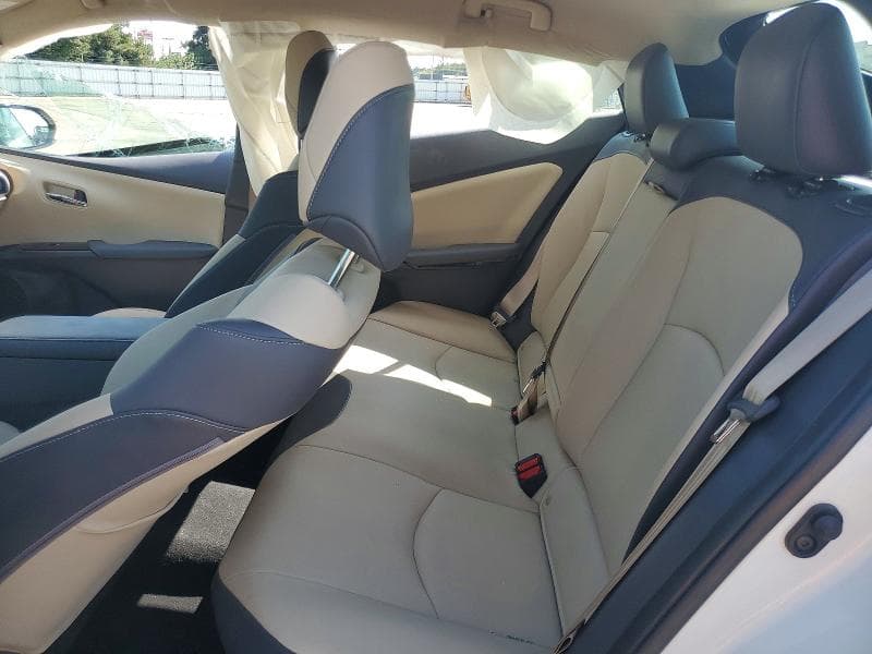 2017 TOYOTA PRIUS FOUR 10