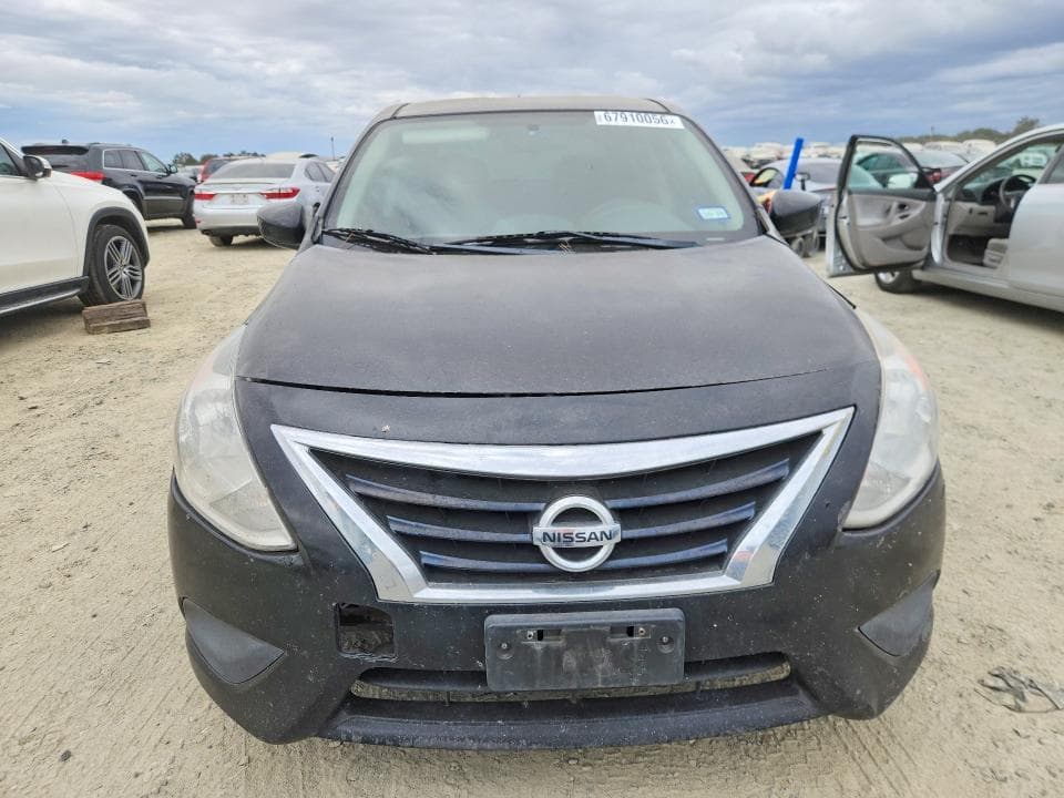 2017 NISSAN VERSA 1.6 SV 5