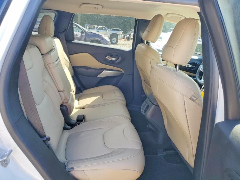 2017 JEEP CHEROKEE LIMITED 11