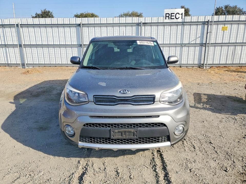 2018 KIA SOUL + 5