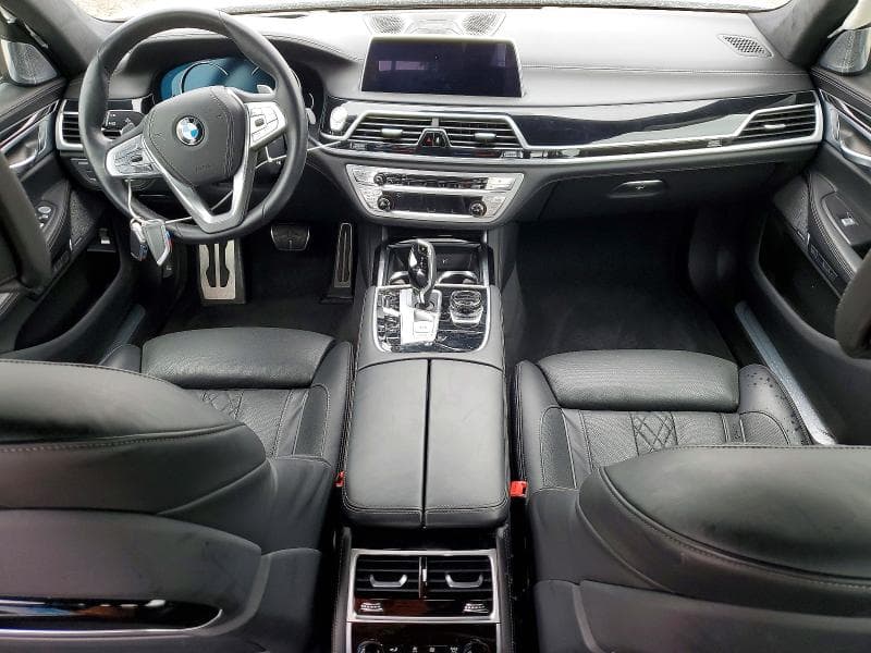 2018 BMW 750 XI 8