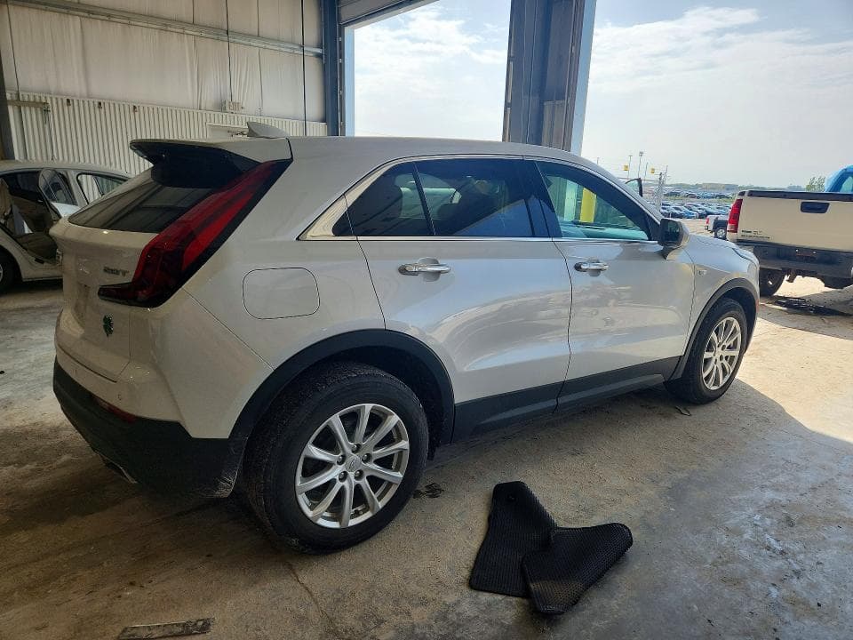 2019 CADILLAC XT4 LUXURY 3