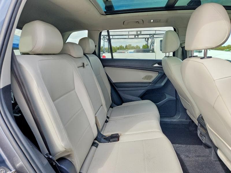 2018 VOLKSWAGEN TIGUAN SE 10