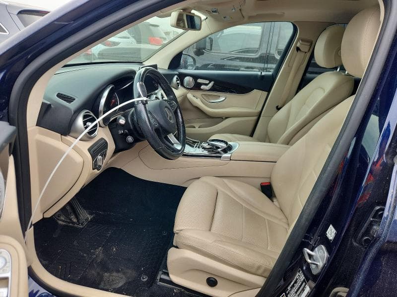 2017 MERCEDES-BENZ GLC 300 4MATIC 7