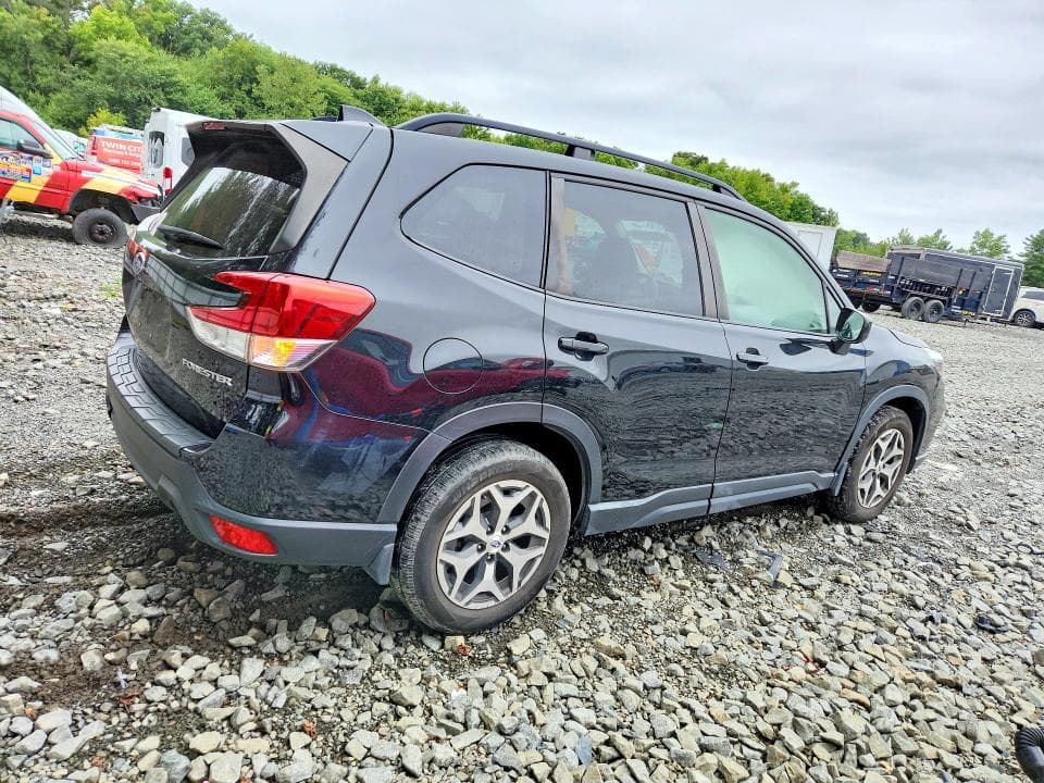 2019 SUBARU FORESTER PREMIUM 3