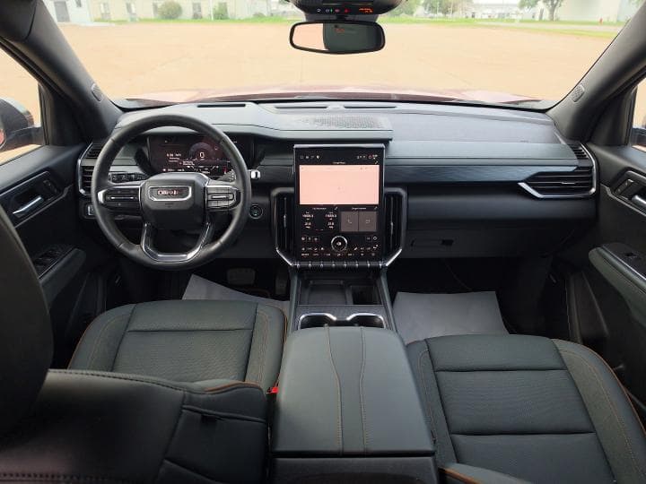 2025 GMC ACADIA AT4 9