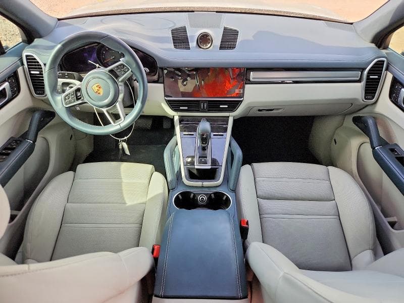 2022 PORSCHE CAYENNE 8
