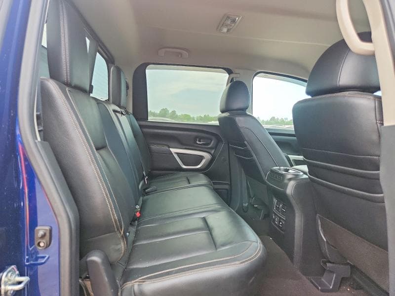 2019 NISSAN TITAN SL 10