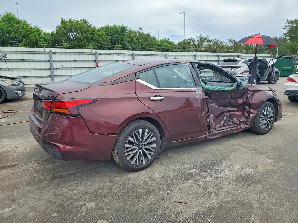 2024 NISSAN ALTIMA SV 3