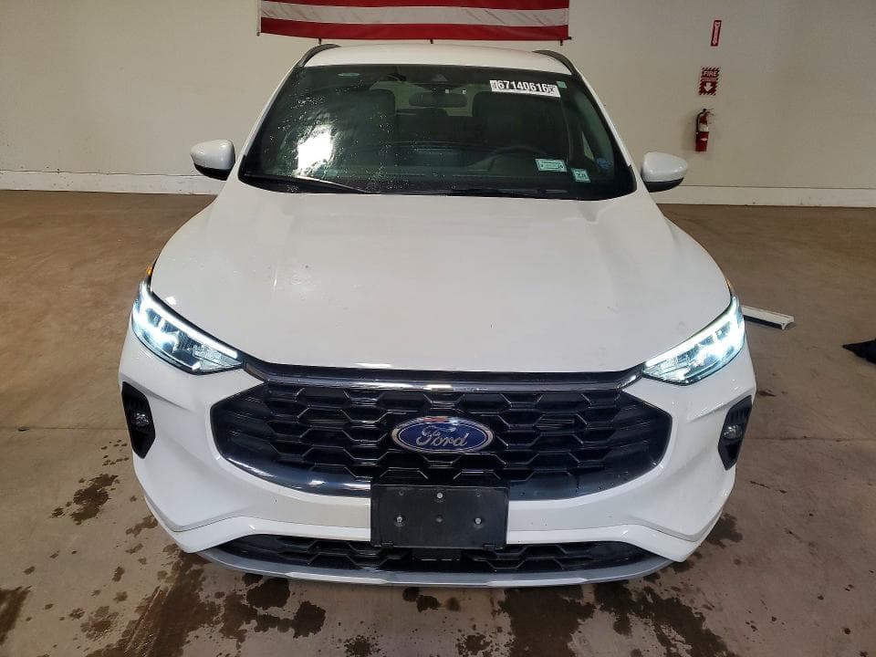 2024 FORD ESCAPE ST LINE SELECT 5