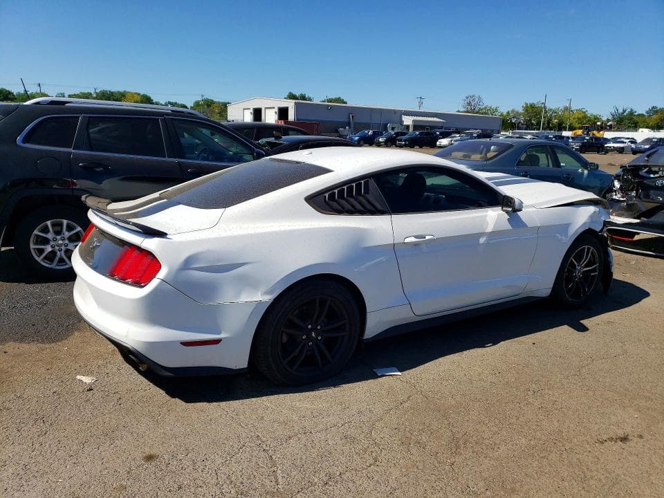 2017 FORD MUSTANG 3