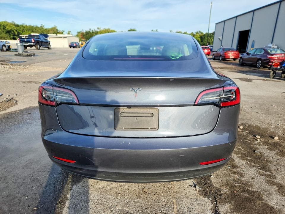 2020 TESLA MODEL 3 6