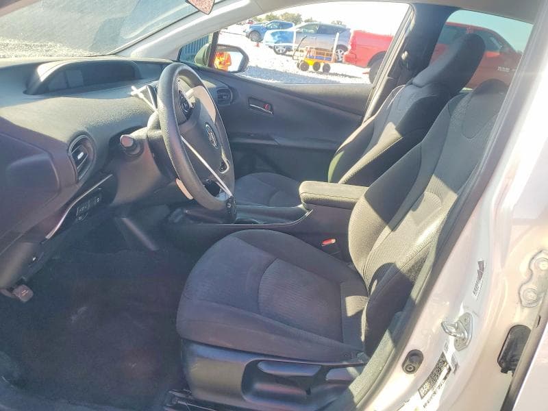 2017 TOYOTA PRIUS TWO 7