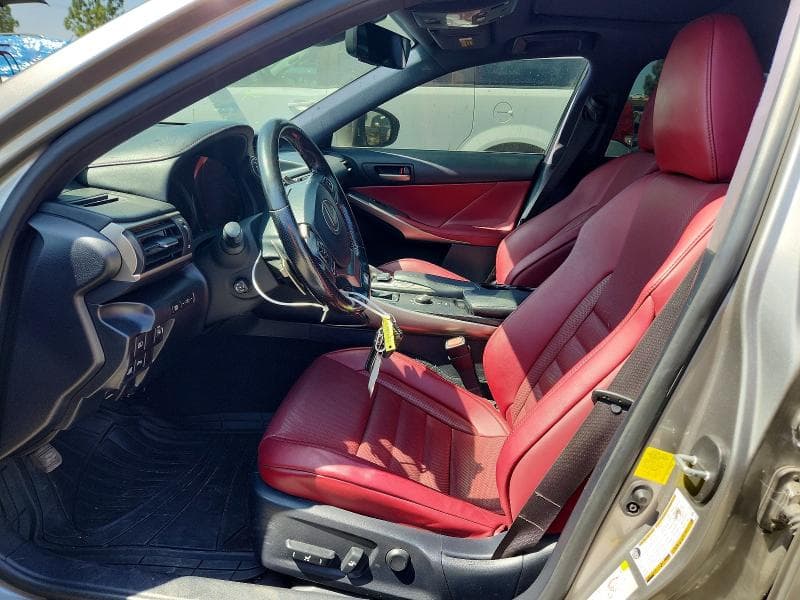 2018 LEXUS IS 300 7