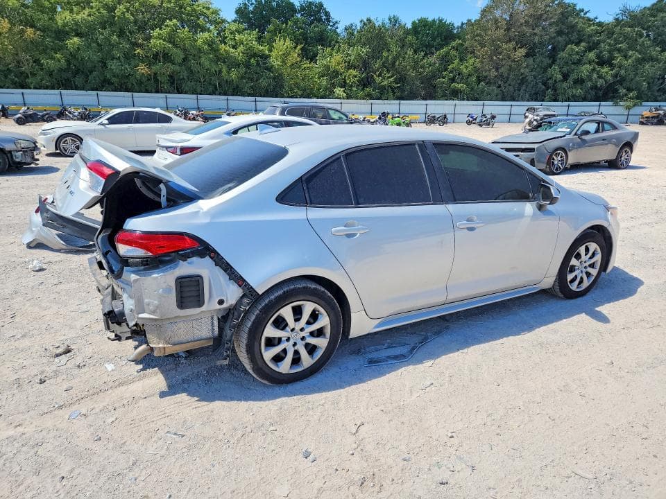 2022 TOYOTA COROLLA LE 3