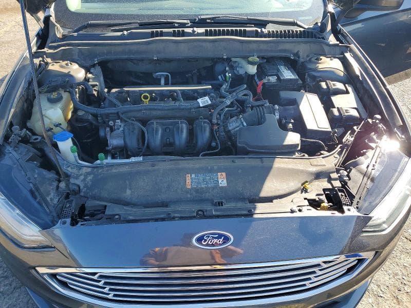 2017 FORD FUSION SE 11