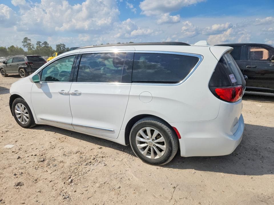 2017 CHRYSLER PACIFICA TOURING L 2