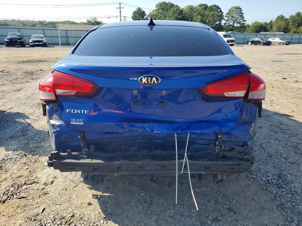 2017 KIA FORTE LX 6