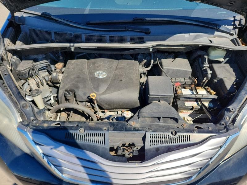 2017 TOYOTA SIENNA XLE 8-PASSENGER 12