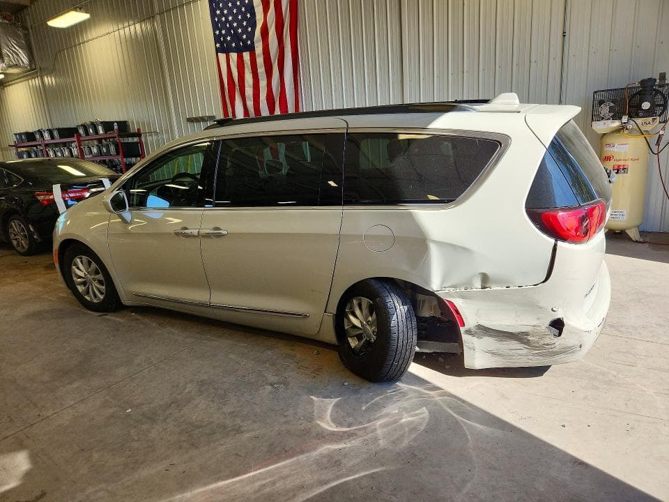 2017 CHRYSLER PACIFICA TOURING L 2