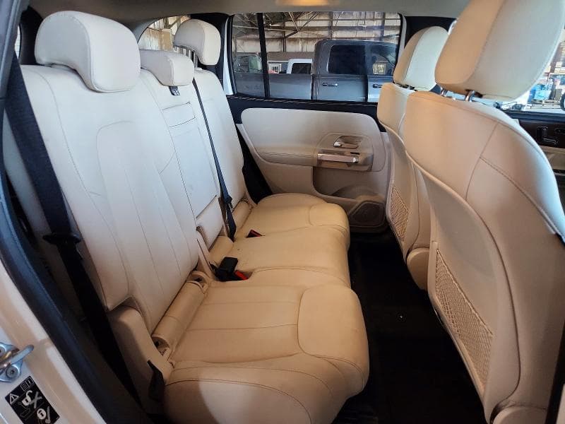 2023 MERCEDES-BENZ GLB 250 11