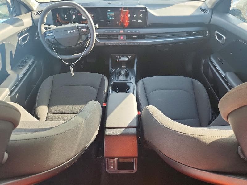 2026 KIA K4 LXS 8