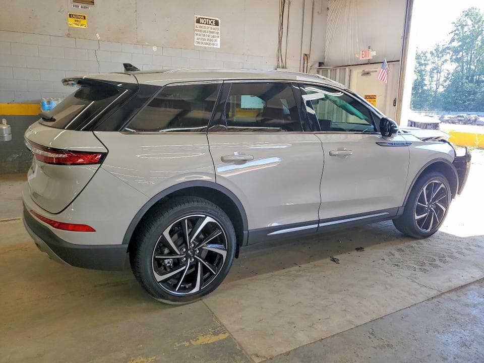 2024 LINCOLN CORSAIR RESERVE 3