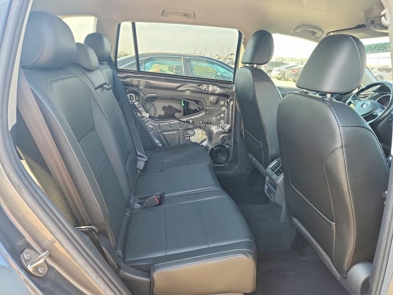 2018 VOLKSWAGEN TIGUAN SE 10