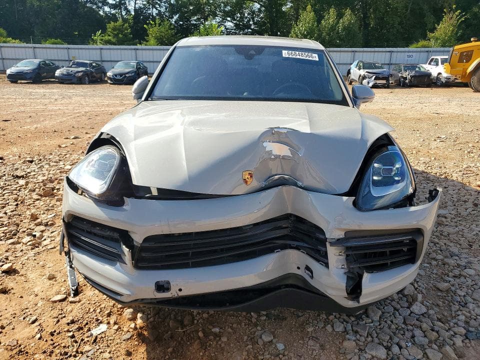 2023 PORSCHE CAYENNE BASE 5