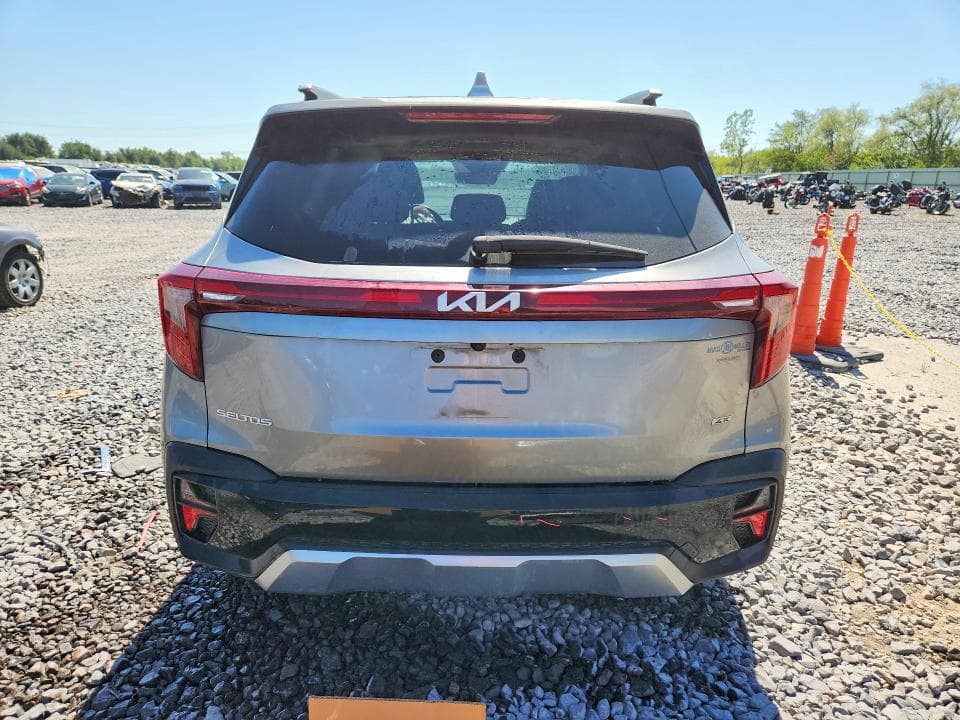 2024 KIA SELTOS EX 6