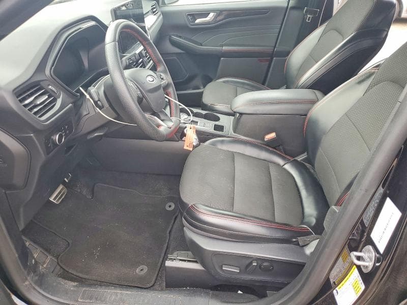 2024 FORD ESCAPE ST LINE 7