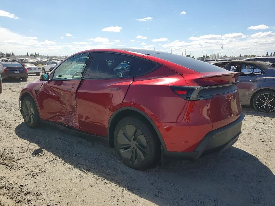 2026 TESLA MODEL Y 2