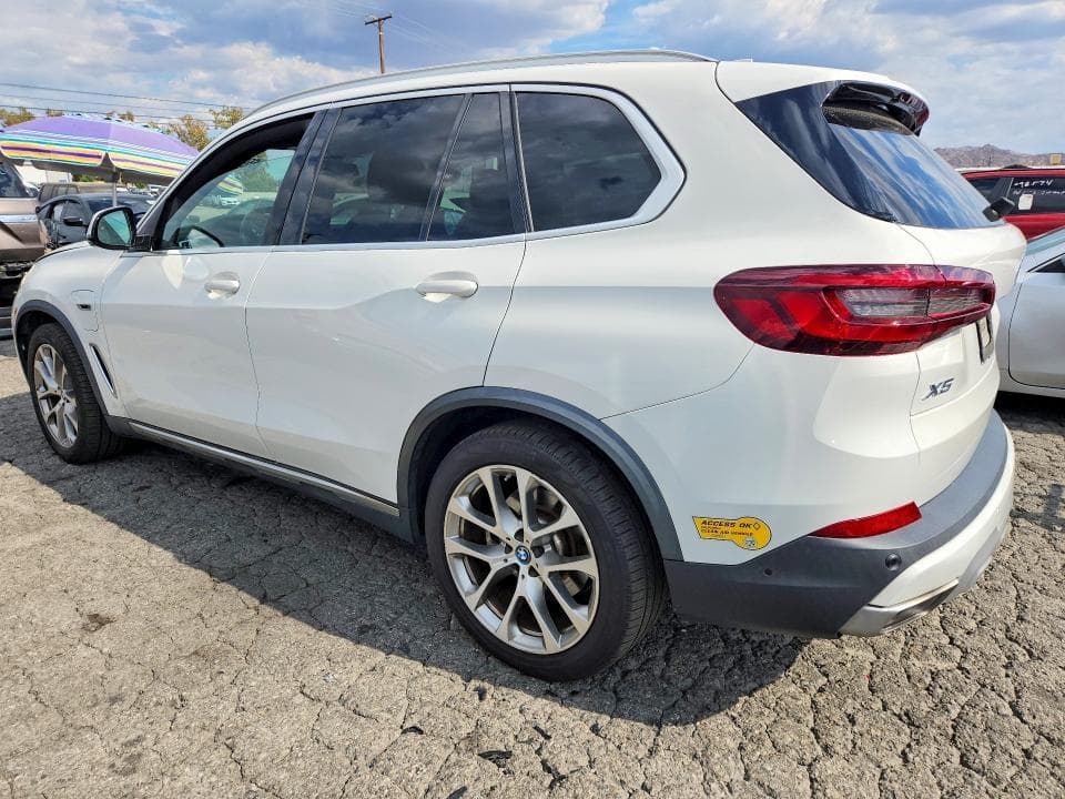 2022 BMW X5 XDRIVE45E 2