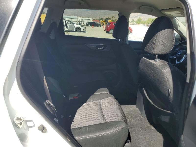2019 NISSAN ROGUE SV 11