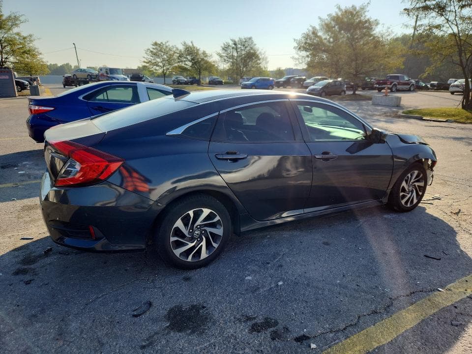 2017 HONDA CIVIC EX 3