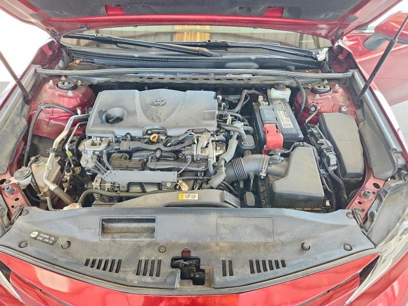 2019 TOYOTA CAMRY LE 11