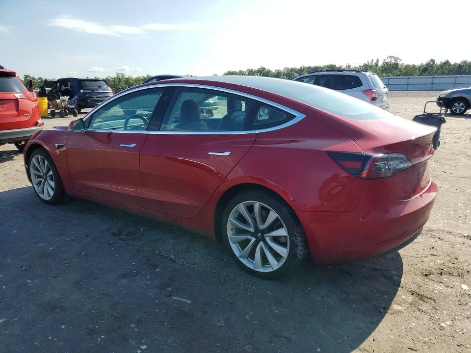 2018 TESLA MODEL 3 2
